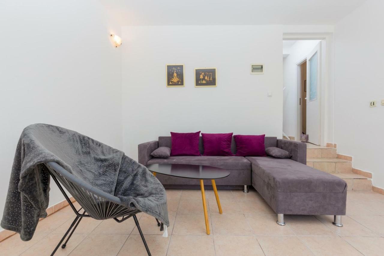 Apartment Kucera روفينج المظهر الخارجي الصورة