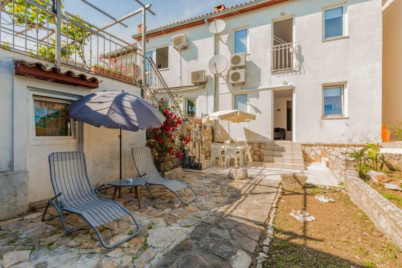 Apartment Kucera روفينج المظهر الخارجي الصورة