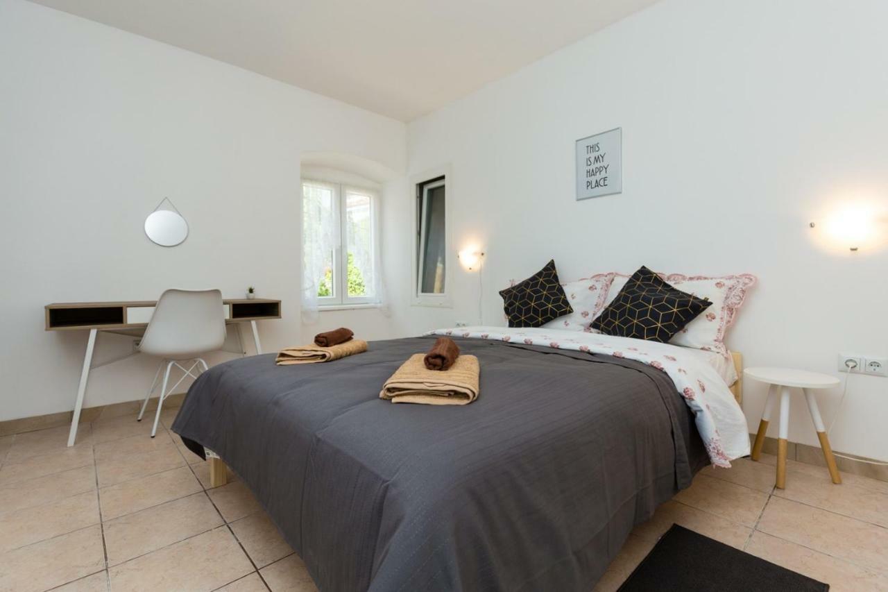 Apartment Kucera روفينج المظهر الخارجي الصورة
