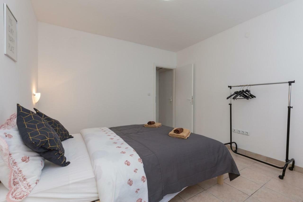 Apartment Kucera روفينج المظهر الخارجي الصورة