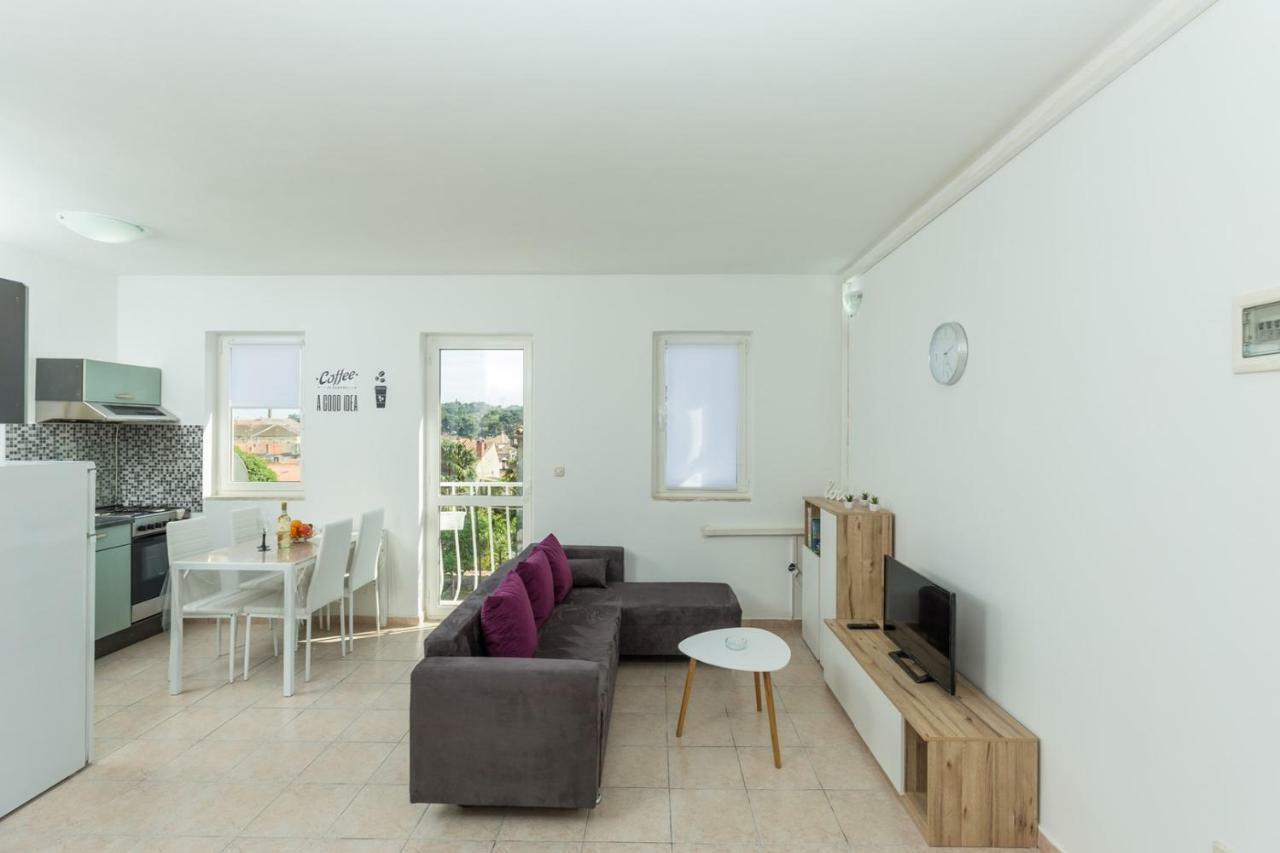 Apartment Kucera روفينج المظهر الخارجي الصورة